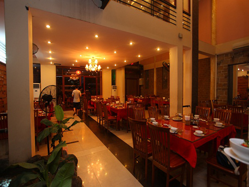 Tuyen Son 1 Restaurant (6)